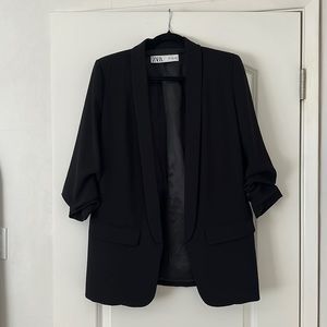 Zara Black Boyfriend Fit Crepe Blazer With Rolled Sleeves